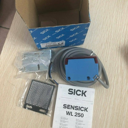 One SICK WL250-S132 6010611 Photoelectric Sensor WL250S132