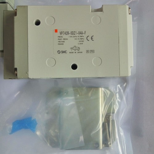 1PC SMC VP742R-5DZ1-04A-F Solenoid Valve VP742R5DZ104AF Free Shipping