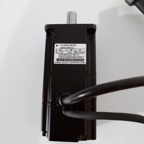1PC Yaskawa SGM-04V312 Servo Motor ping SGM04V312