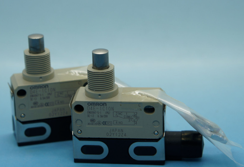 Omron D4E-1C10N Limit Switch D4E1C10N Free Shipping One
