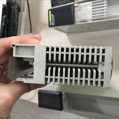 1PC Schneider 140CPS12420 ping