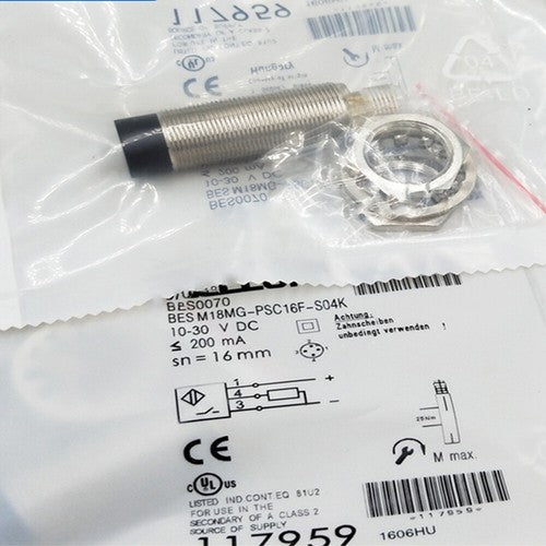BALLUFF BES M18MG-PSC16F-S04K BES0070 Sensor One Free Shipping