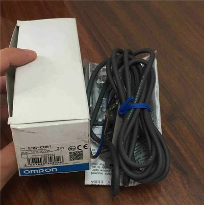 Omron E3S-CR61 Photoelectric Switch One Free Shipping E3SCR61