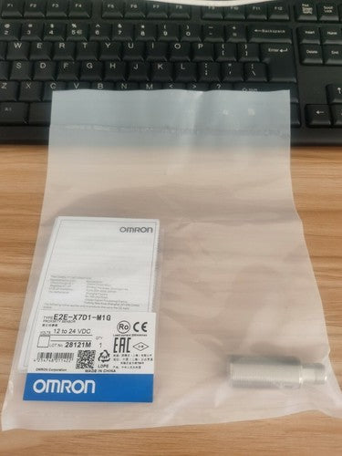 Omron E2E-X7D1-M1G Proximity Switch One Free Shipping E2EX7D1M1G