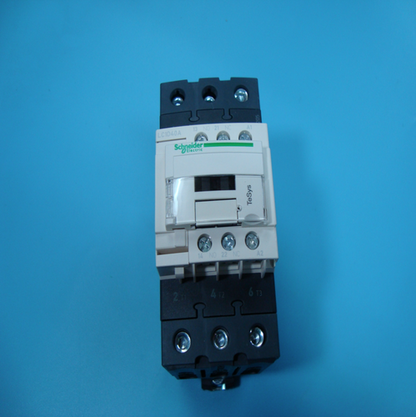1PC Schneider LC1D40AF7C Contactor Free Shipping