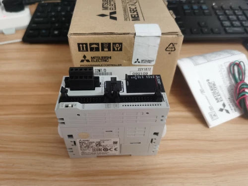 Mitsubishi FX5UC-32MT/D PLC One ping FX5UC32MT/D