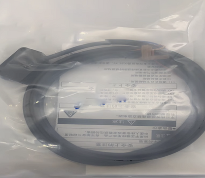 Omron E3Z-B61 Photoelectric Switch Sensor Free Shipping One E3ZB61