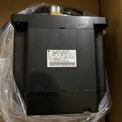 Yaskawa SGMPS-15ACA61-E Servo Motor 1PC ping SGMPS15ACA61E
