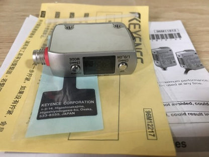 Keyence LR-ZB250CP Laser Sensor LRZB250CP ping 1PC