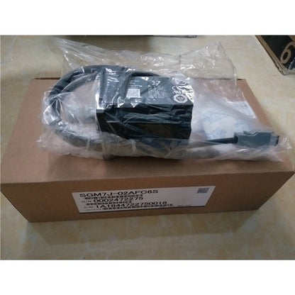 Yaskawa SGM7J-02AFC6S Servo Motor 1PC ping SGM7J02AFC6S