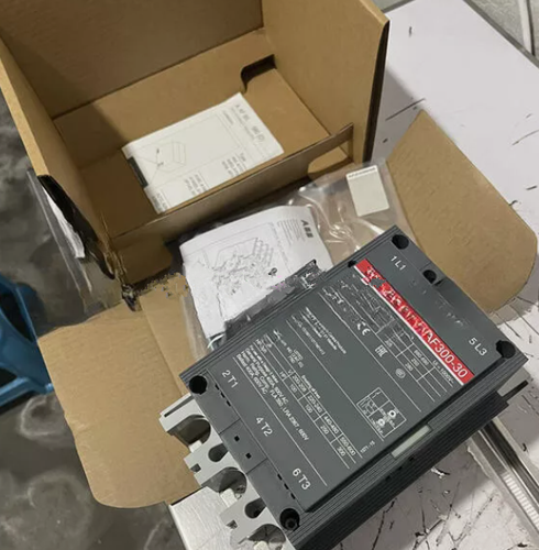 1PC ABB AF300-30-11 AF3003011 AC contactor ping