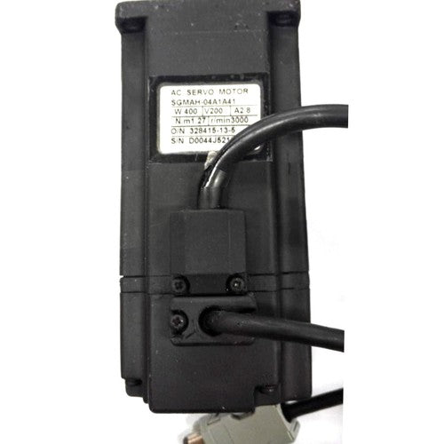 Yaskawa SGMAH-04A1A41 AC Servo Motor