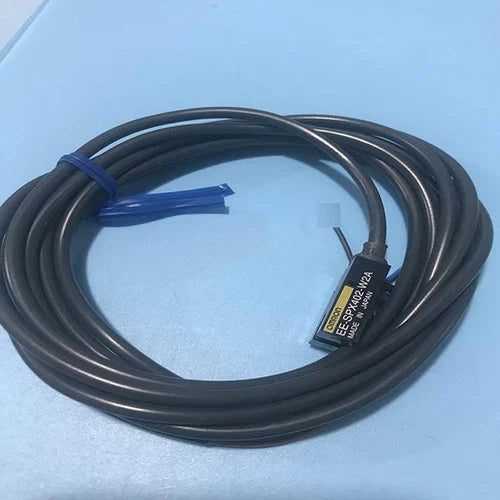 Omron EE-SPX402-W2A Photoelectric Switch One Free Shipping EESPX402W2A
