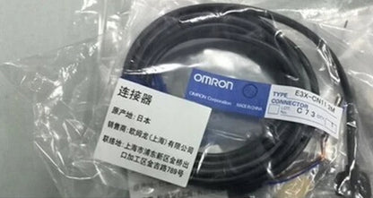 OMRON E3X-CN11 Fiber Cable Amplifier E3XCN11 1PC Free Shipping