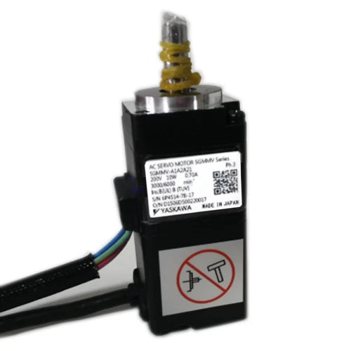 Yaskawa SGMMV-A1A2A21 Servo Motor 1PC ping SGMMVA1A2A21