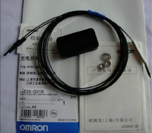 Omron E32-D21B Photoelectric Switch E32D21B One Free Shipping