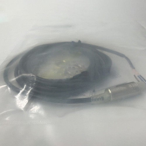Omron E2E-X5ME1 Proximity Switch One Free Shipping E2EX5ME1