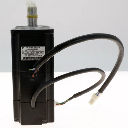 Yaskawa SGM-02A3SU21 Servo Motor 1PC ping SGM02A3SU21