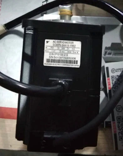 Yaskawa SGMPH-04A1A-YR62 Servo Motor 1PC ping SGMPH04A1AYR62