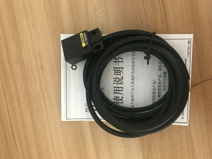 OMRON TL-W5MD1 Proximity Sensor TLW5MD1 1PC Free Shipping