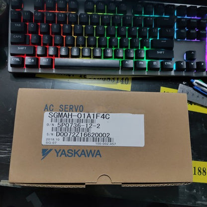 Yaskawa SGMAH-01A1F4C Servo Motor 1PC SGMAH01A1F4C ping