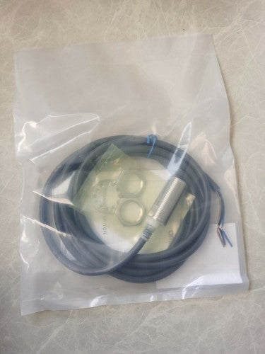Omron E2E-X5E1 Proximity Switch One Free Shipping E2EX5E1