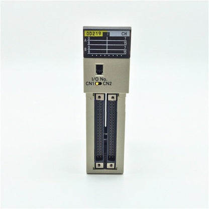 Omron C200H-OD219 PLC One Free Shipping C200HOD219