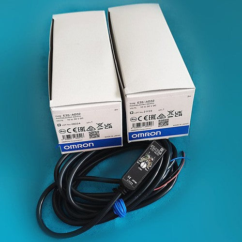 Omron E3S-AD32 Photoelectric Switch One Free Shipping E3SAD32