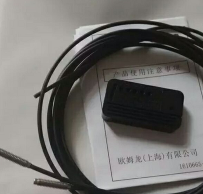 Omron E32-DC300 Fiber Optic Sensor E32DC300 One Free Shipping