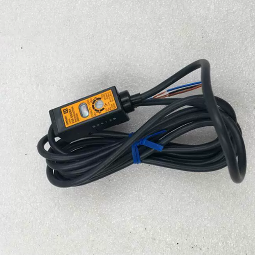 Omron E3S-DS10B4 Photoelectric Switch One E3SDS10B4 Free Shipping