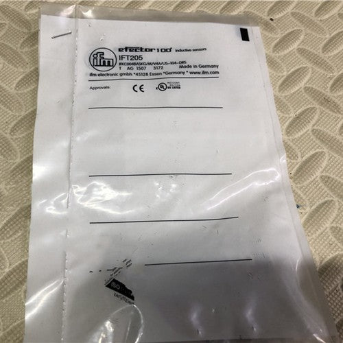 IFM IFT205 Proximity Switch One Free Shipping