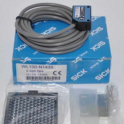 SICK WL100-N1439 Photoelectric Switch One Free Shipping WL100N1439