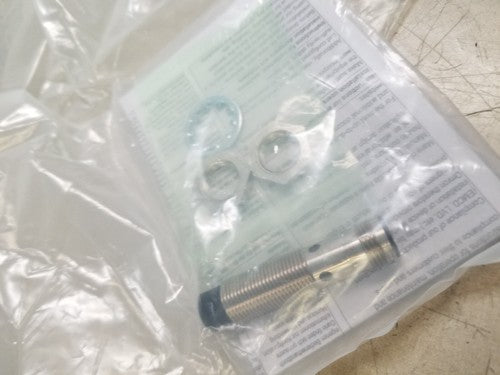 Omron E2B-M18KN16-M1-B1 Proximity Sensor One Free Shipping E2BM18KN16M1B1
