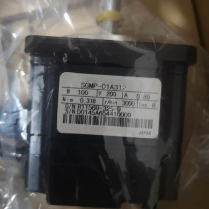 Yaskawa SGMP-01A312 Servo Motor 1PC ping SGMP01A312