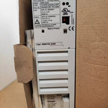 LENZE E82EV152K4C200 Inverter One ping E82EV152K_4C200