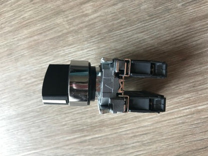 1PC Schneider XB4BD33 Selector Switch Free Shipping
