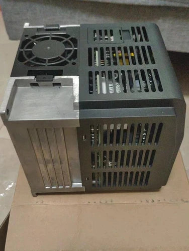 Panasonic AMK3002P24 400V 2.2KW Frequency Converter 1PC ping
