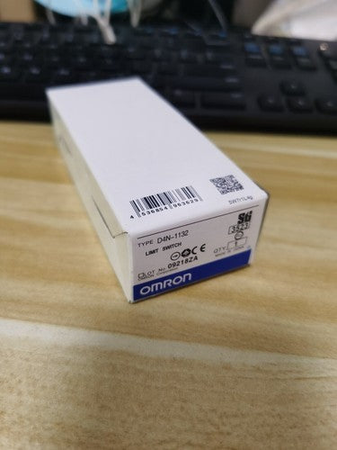 OMRON D4N-1132 Limit Switch D4N1132 Free Shipping One