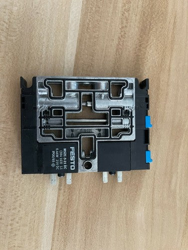 Festo CPV10-M1H-5JS-M7 161415 Solenoid Valve One Free Shipping CPV10M1H5JSM7