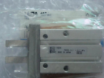 One SMC MHZ2-16DN Cylinder Free delivery #k