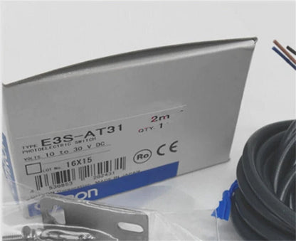 Omron E3S-AT31 Photoelectric Switch One Free Shipping E3SAT31