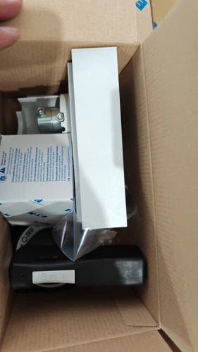 1PC Eaton Moeller NZM3-XTVD Circuit Breaker Handle Free Shipping