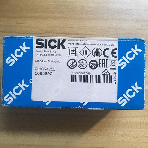 SICK GL10-P4211 Photoelectric sensor GL10P4211 One Free Shipping
