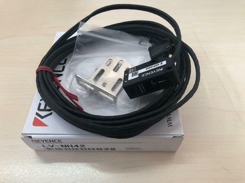Keyence LV-NH42 Laser Sensor LVNH42 ping 1PC