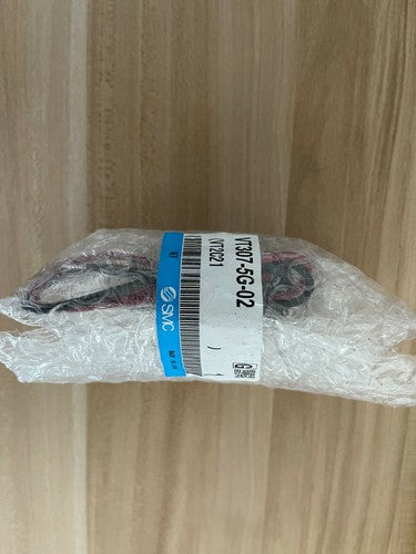 1PC SMC VT307-5G-02 Solenoid Valve VT3075G02 Free Shipping