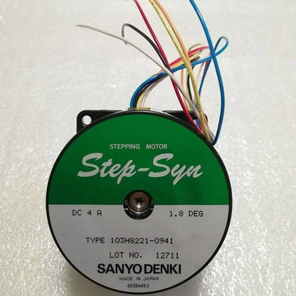 SANYO 103H8221-0941 stepping motor 1PC ping 103H82210941