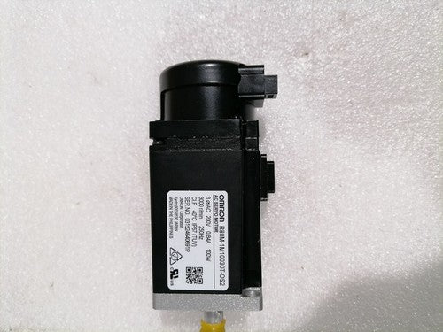 1PC Omron R88M-1M10030T-OS2 Servo Motor R88M1M10030TOS2 ping