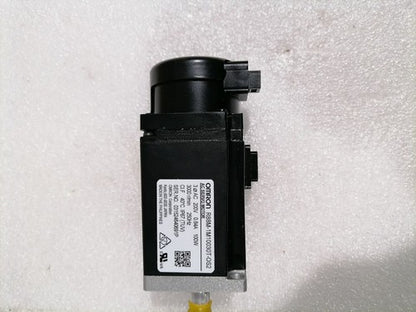 1PC Omron R88M-1M10030T-OS2 Servo Motor R88M1M10030TOS2 ping