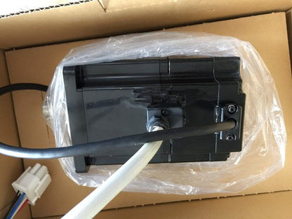 Yaskawa SGMPH-04AAA4B Servo Motor 1PC ping SGMPH04AAA4B