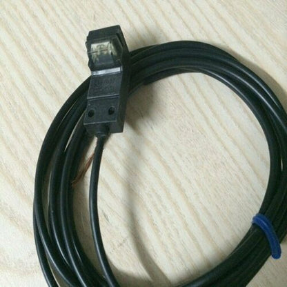 1PC  Panasonic Sunx GXL-15HU Panasonic Photoelectric Sensor Free Shipping